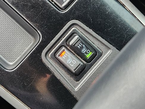 Used 2020 Mitsubishi Outlander LE FWD image 14