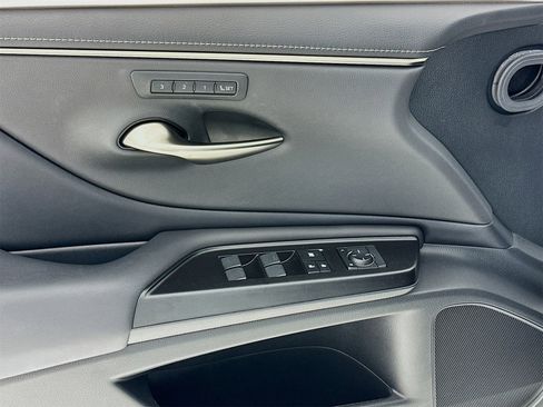 Used 2019 Lexus ES 350 F Sport image 18