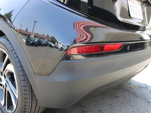 Used 2022 Chevrolet Bolt LT w/ Infotainment Package FWD image 13