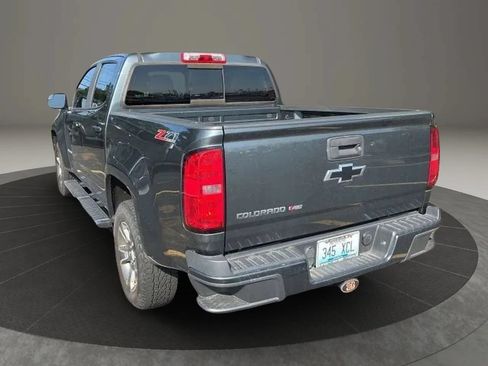 Used 2017 Chevrolet Colorado Z71 AWD/4WD image 7