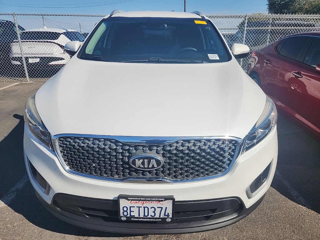 Used 2018 Kia Sorento FWD image 2