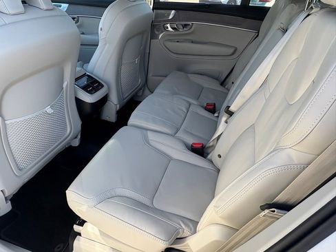 New 2026 Volvo XC90 B6 Ultra w/ Lounge Package image 20