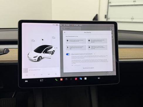 Used 2021 Tesla Model 3 Standard Range Plus image 18