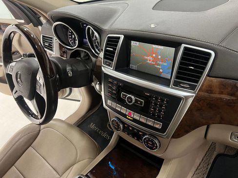 Used 2014 Mercedes-Benz GL 550 GL 550 4MATIC AWD 4dr SUV image 84