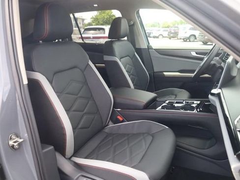 New 2026 Volkswagen Atlas Peak Edition AWD/4WD image 19