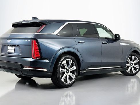 Used 2026 Cadillac Escalade IQ Luxury 2 w/ LPO, Floor Liner Package AWD/4WD image 13