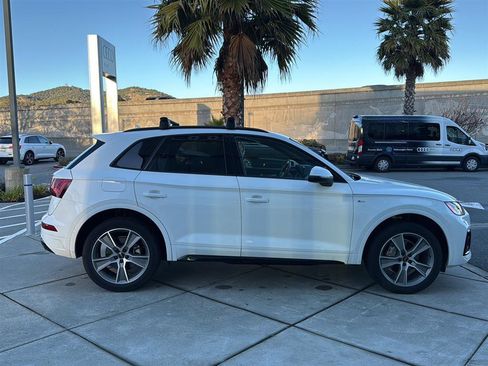 Used 2025 Audi Q5 2.0T Premium image 5