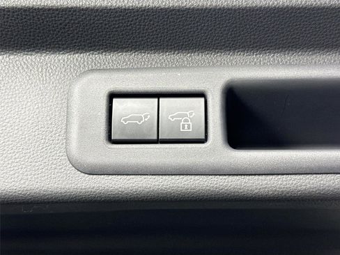 Certified 2025 Toyota Sequoia Platinum image 55