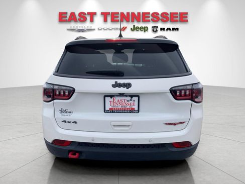 Used 2021 Jeep Compass Trailhawk AWD/4WD image 4