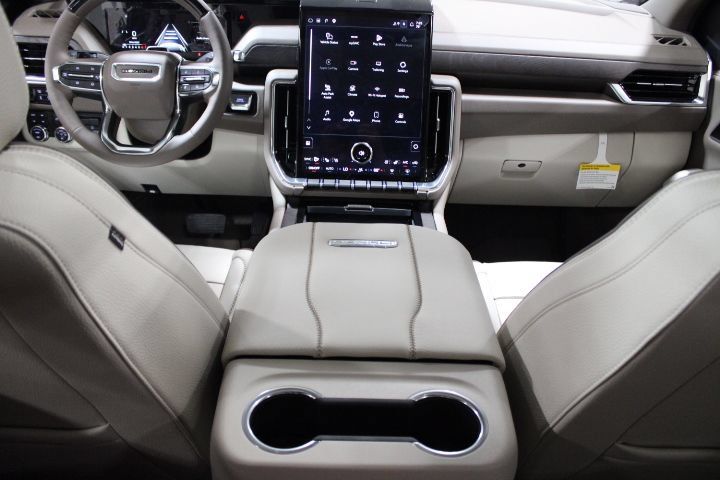 New 2026 GMC Yukon XL Denali w/ Denali Reserve Package AWD/4WD image 34