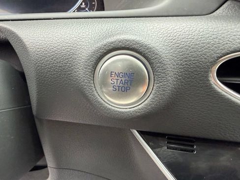 Certified 2022 Hyundai Sonata Limited FWD image 32
