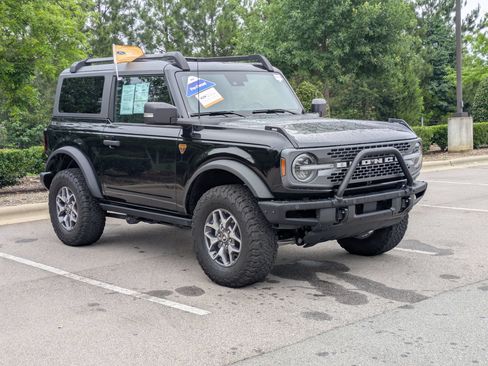 Used 2024 Ford Bronco Badlands AWD/4WD image 2
