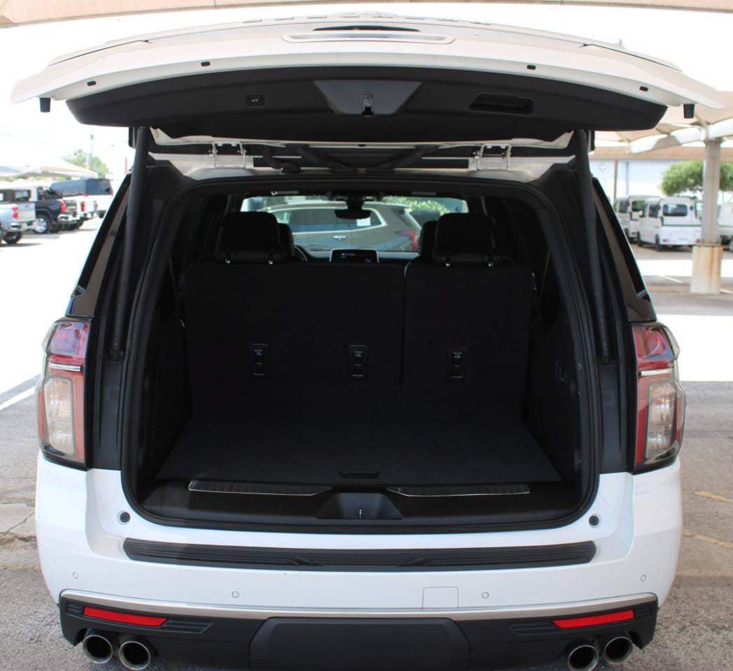 Used 2022 Chevrolet Suburban High Country AWD/4WD image 15