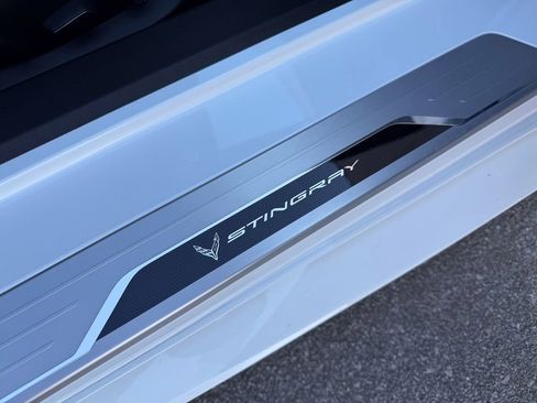 Used 2021 Chevrolet Corvette Stingray Premium Cpe w/ Z51 Performance Package image 24