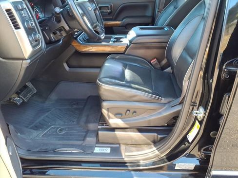 Used 2017 Chevrolet Silverado 2500 High Country w/ Duramax Plus Package image 13