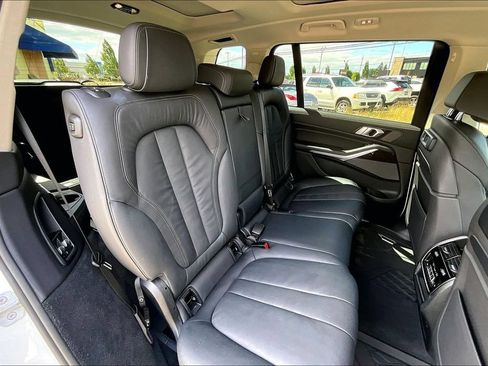 Used 2020 BMW X7 xDrive40i w/ Premium Package AWD/4WD image 20