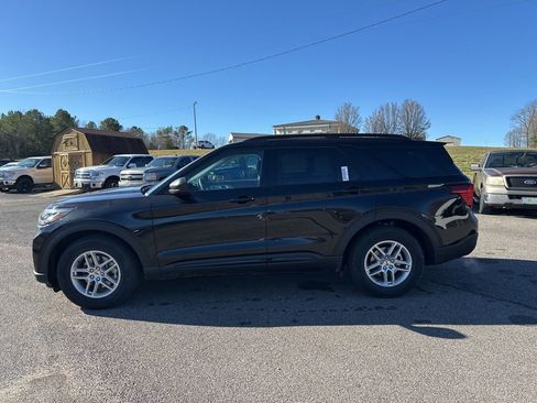 New 2026 Ford Explorer Active w/ Active Comfort Package image 6