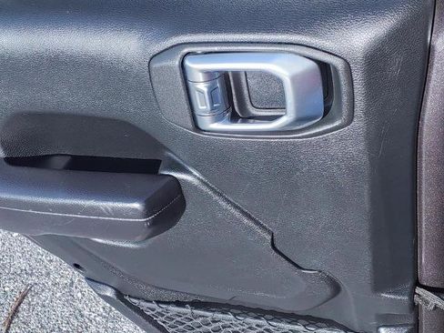 Used 2019 Jeep Wrangler Unlimited Sport S image 16