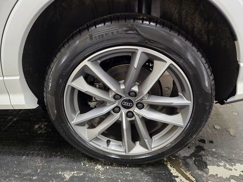 Used 2025 Audi Q3 2.0T Premium w/ Convenience Package image 11