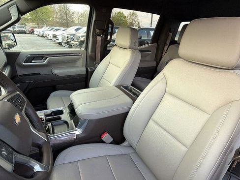 Certified 2024 Chevrolet Silverado 1500 LTZ AWD/4WD image 14