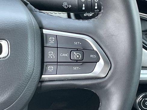 Used 2025 Jeep Compass Limited AWD/4WD image 15