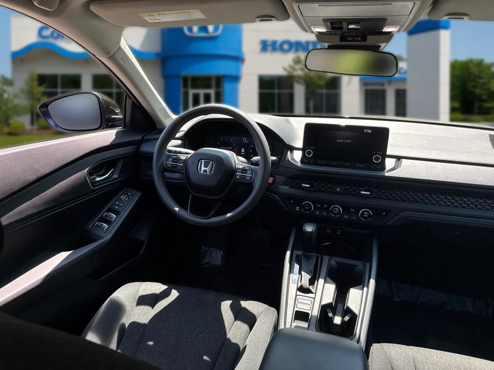 Used 2025 Honda Accord SE image 31