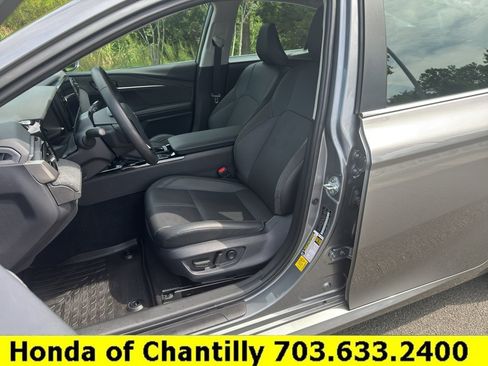 Used 2026 Toyota Camry XLE w/ Premium Plus Package FWD image 27