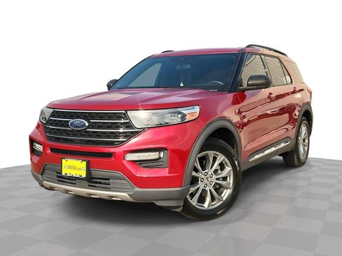 Used 2020 Ford Explorer XLT w/ Equipment Group 202A AWD/4WD image 1