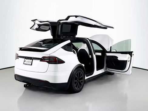 Used 2023 Tesla Model X AWD/4WD image 28
