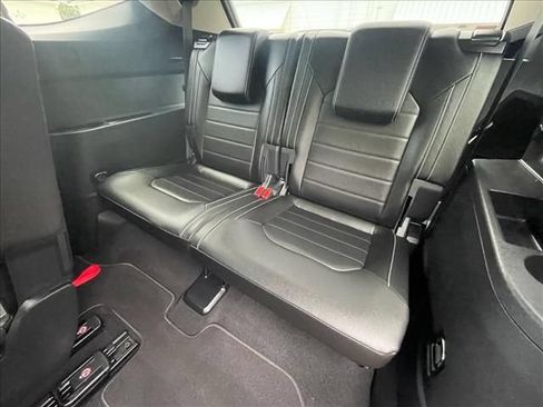 Used 2023 Volkswagen Atlas SEL Premium AWD/4WD image 11