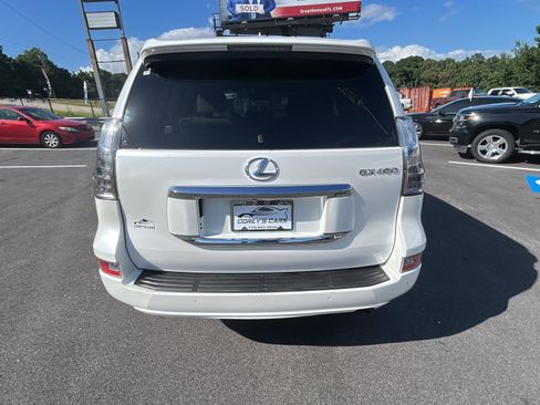 Used 2015 Lexus GX 460 w/ Premium Package AWD/4WD image 4