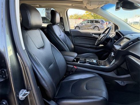 Used 2019 Ford Edge Titanium w/ Equipment Group 301A image 31