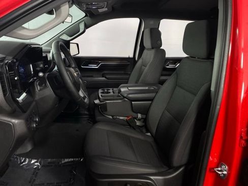Used 2023 Chevrolet Silverado 1500 LT AWD/4WD image 14