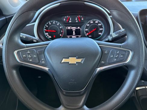 Used 2024 Chevrolet Malibu LT FWD image 33