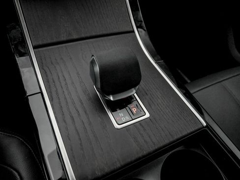 Used 2026 Land Rover Range Rover Velar S image 15