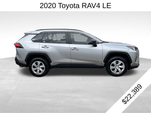 Used 2020 Toyota RAV4 LE image 2