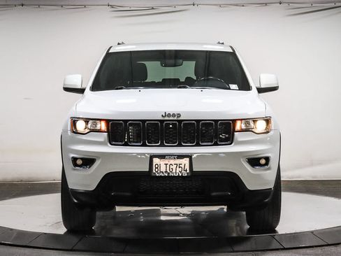 Used 2019 Jeep Grand Cherokee Laredo w/ Security & Convenience Group AWD/4WD image 6