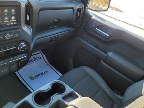 Used 2023 Chevrolet Silverado 1500 Custom image 23