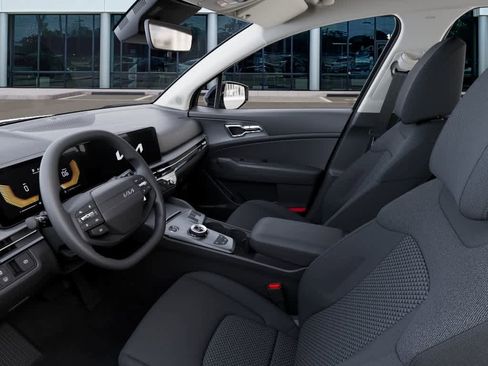 New 2026 Kia Sportage LX FWD image 17