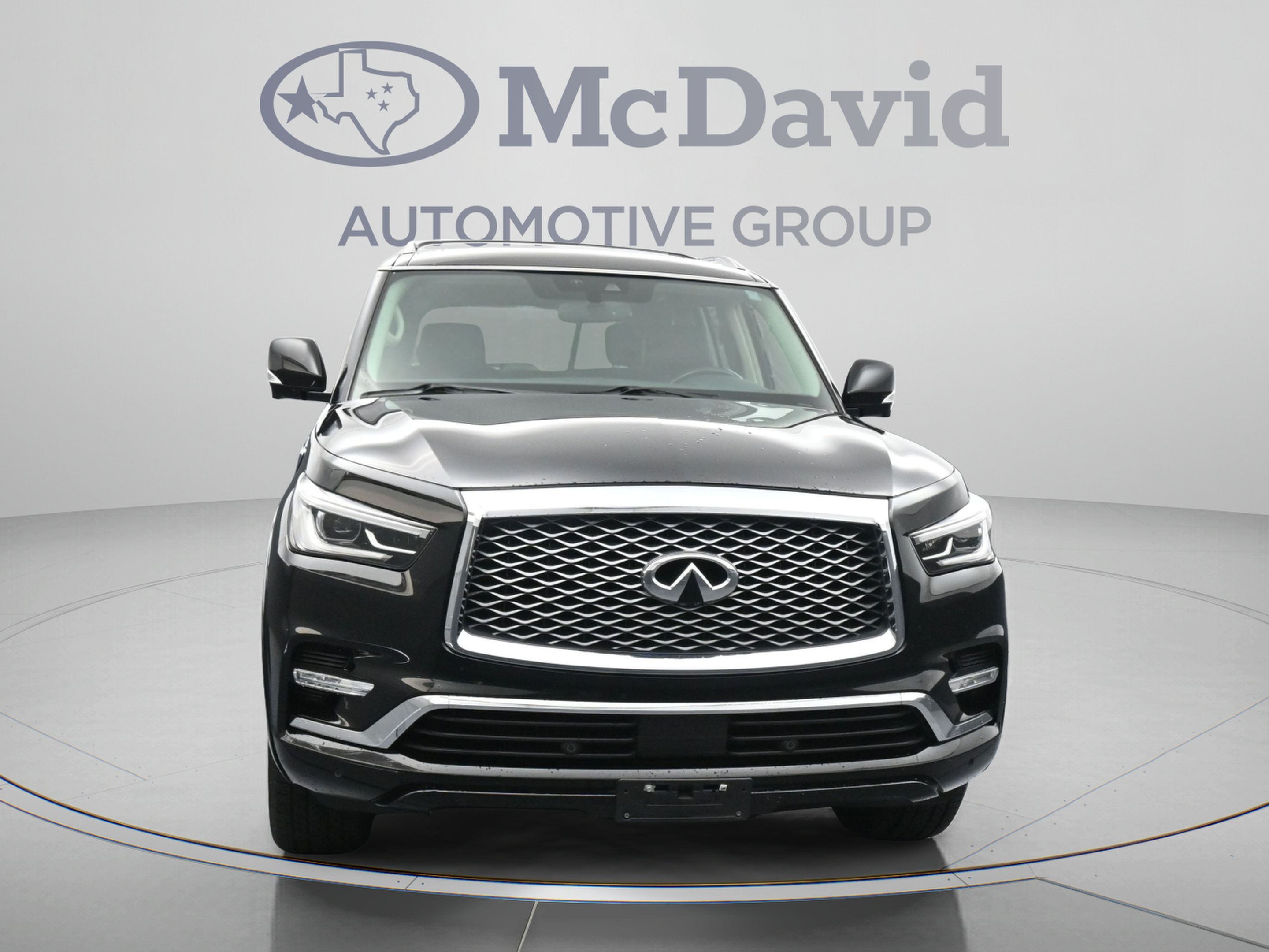 Used 2018 INFINITI QX80 2WD w/ Driver Assistance Package image 2