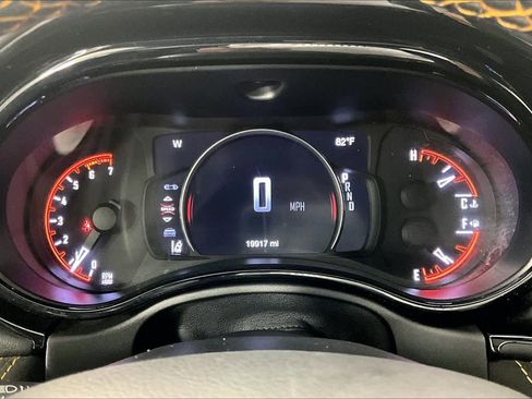Used 2023 Dodge Durango R/T w/ Hemi Orange Plus Package RWD image 25