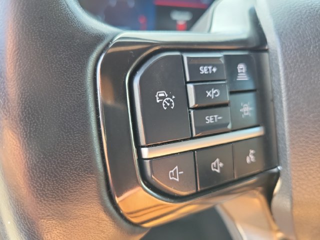 Certified 2024 Ford F350 Platinum w/ FX4 Off-Road Package AWD/4WD image 29