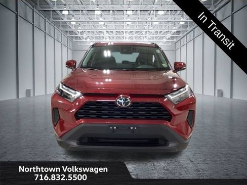 Used 2025 Toyota RAV4 XLE AWD/4WD image 4