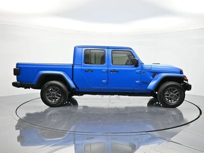 New 2026 Jeep Gladiator Sport