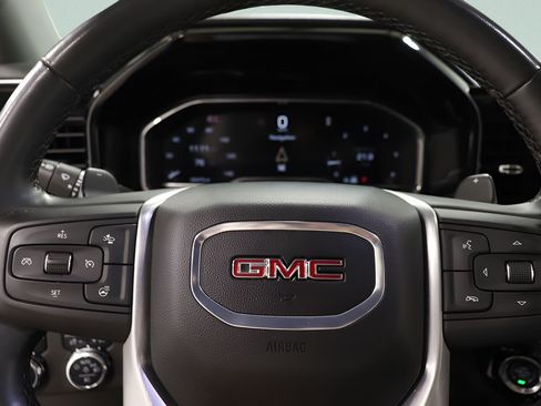 Used 2024 GMC Sierra 1500 Elevation w/ Preferred Package AWD/4WD image 13