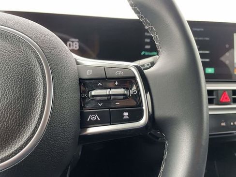 Used 2025 Kia Sorento S image 25