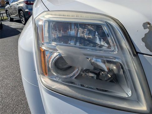 Used 2014 GMC Terrain SLE image 10