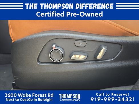 Certified 2025 Cadillac XT4 Premium Luxury FWD image 28