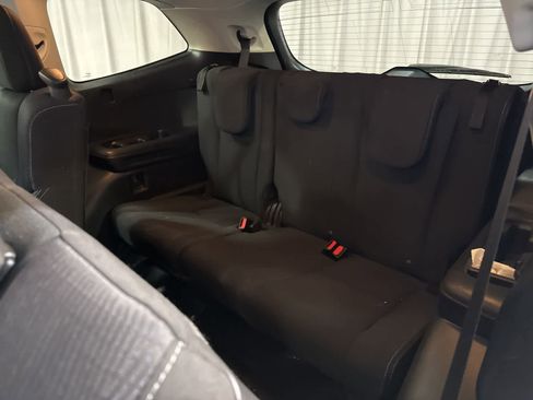 Used 2021 Subaru Ascent Premium w/ Convenience Package image 16