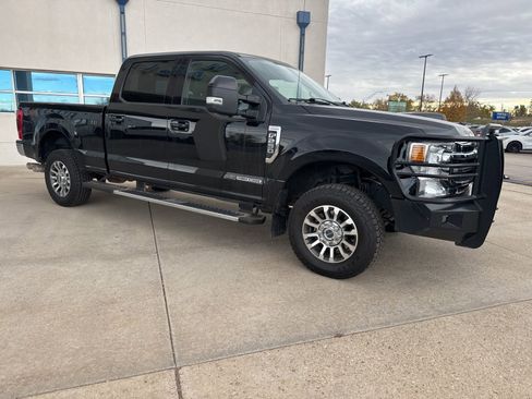 Used 2021 Ford F250 Lariat w/ Lariat Value Package image 6